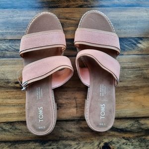 NWOT ~ Toms ~ size 6.5 ~ Blush pink sandals